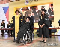 RD: Joven con parálisis cerebral se gradúa con honores