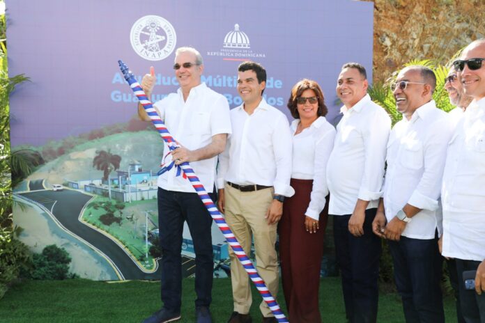 Presidente Luis Abinader y Wellington Arnaud, director del INAPA, inauguran Acueducto Múltiple Guanuma-Los Botados, provincia Monte Plata