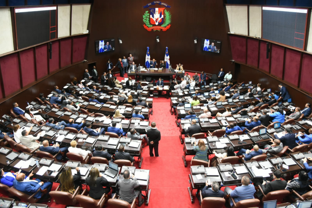 Pacheco completa Comisión Bicameral que estudiará proyecto de Reforma Constitucional