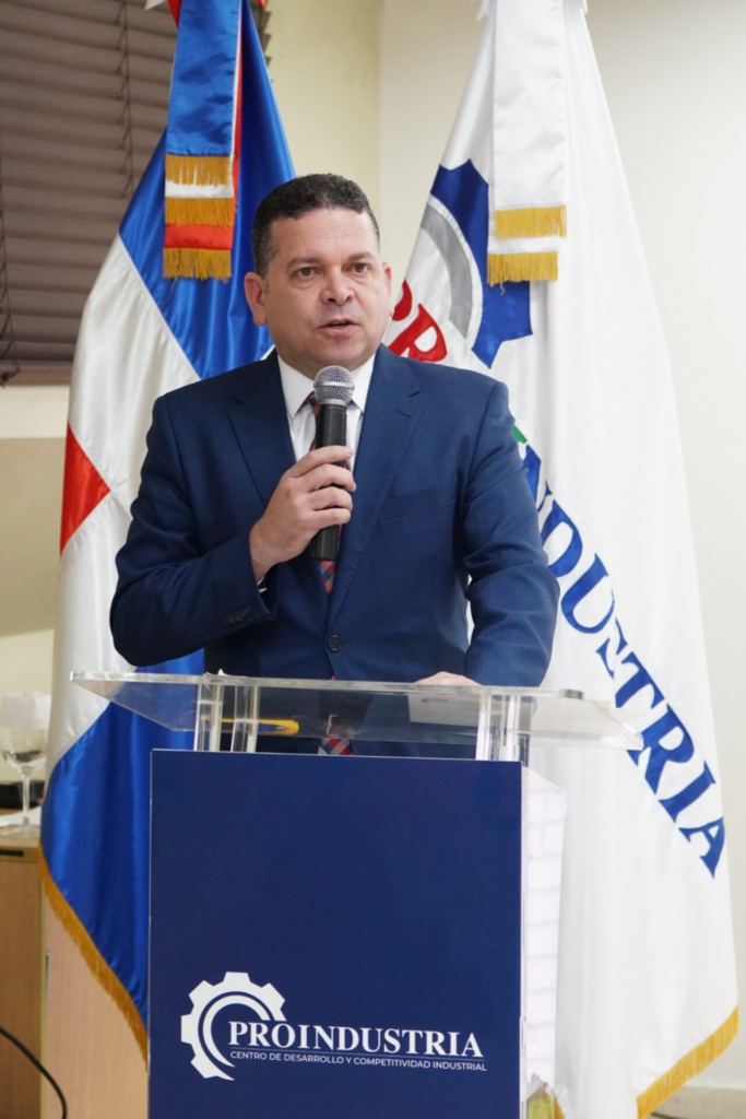 La clave del desarrollo industrial:Cómo la Ley 242-20 transforma el sector en República Dominicana