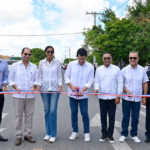 Ministro Collado inaugura reconstrucción calle Pastor Domingo de la Cruz, en Verón, Punta Cana.
