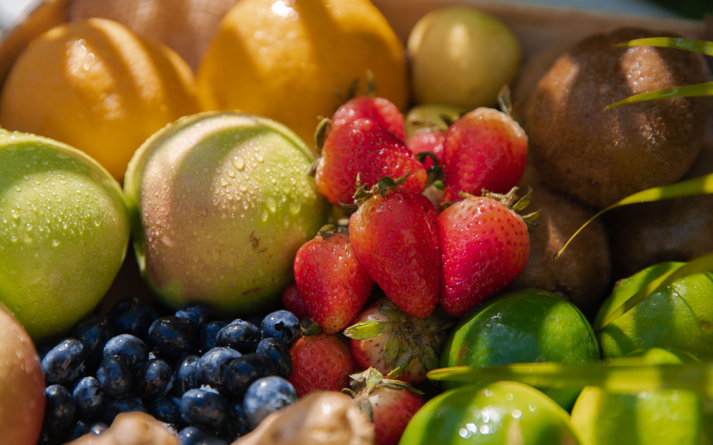 Desarrollan un hidrogel ecológico para proteger frutas dañadas y reducir el desperdicio alimentario
