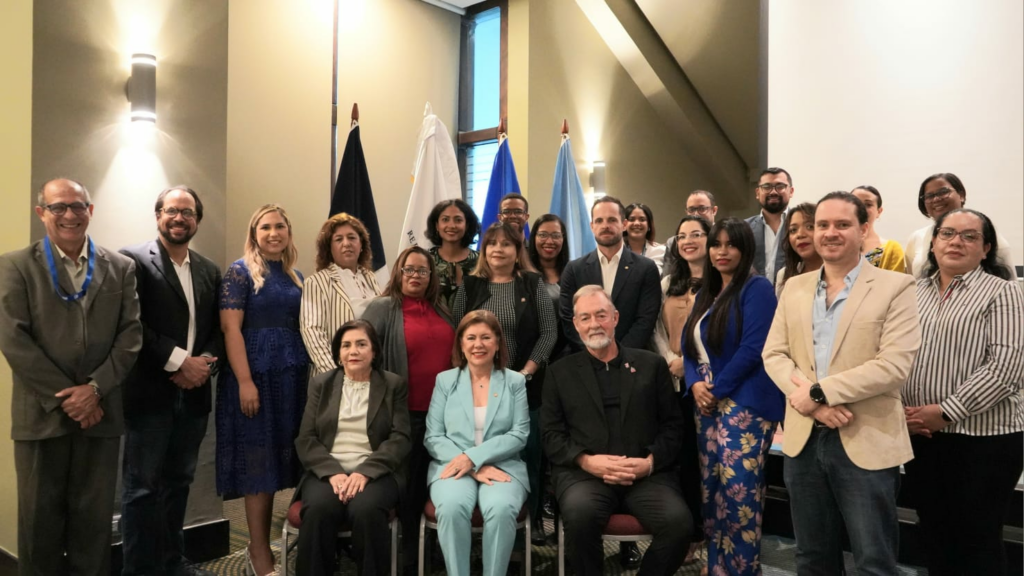 Ministerio de Salud fortalece planes para enfrentar pandemia o epidemia respiratoria