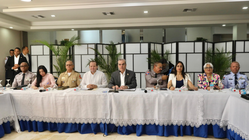 Abinader encabeza reunión de seguimiento del Plan de Seguridad Ciudadana