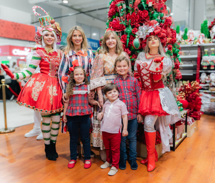 Plaza Lama recibe la magia de la Navidad 2024 con elegancia y estilo