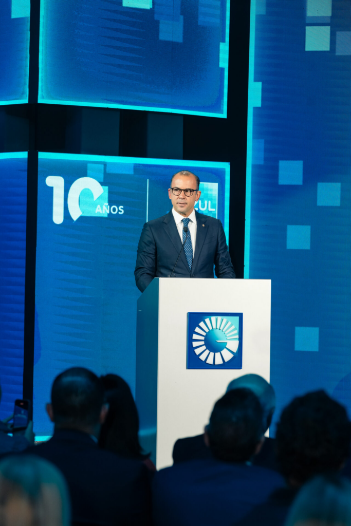 Servicios Digitales Popular y AZUL celebrandécimo aniversario