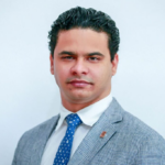 Con 35 años, el abogado César E. Rodríguez busca convertirse en el miembro titular más joven ante la Junta Central Electoral.