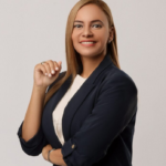 ¿Mujeres contra Mujeres?