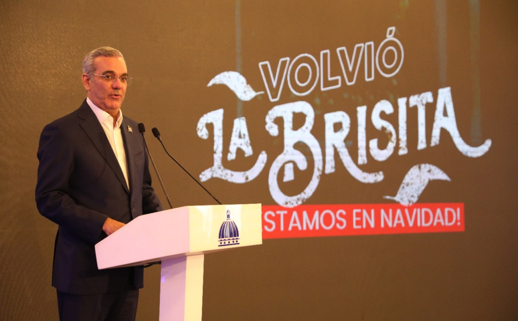 Presidente Abinader enciende la Navidad 2024; anuncia pago de regalía pascual para primera semana de diciembre y múltiples actividades en todo el país