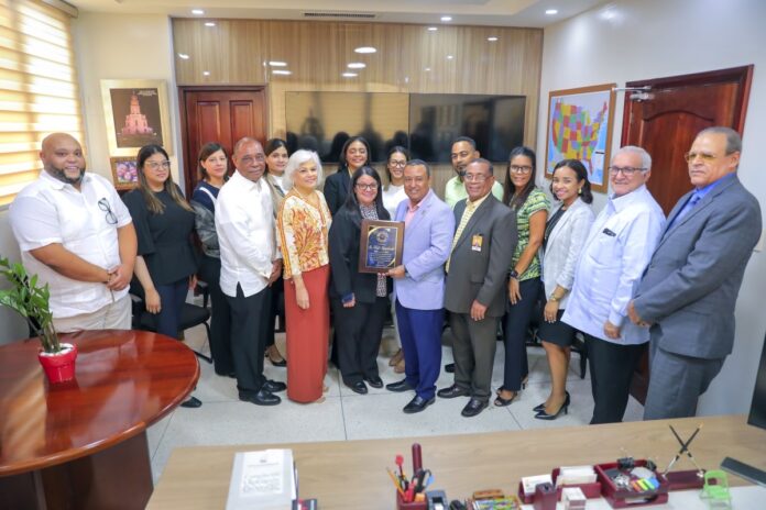 Reconocen gestion del Voto del Dominicano el Exterior de la JCE