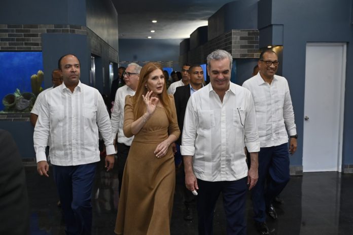 Banreservas y Fundación Reservas del País invierten93 millones en remozamiento del Acuario NacionalEl acto estuvo encabezado por el presidente Luis Abinader