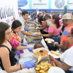 Propeep comparte almuerzo navideño con cientos de familias vulnerables del Distrito Nacional
