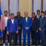 Presidente Abinader celebra Navidad con noche de Grandes Ligas en el Palacio Nacional