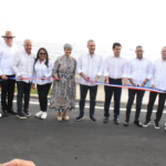 Presidente Abinader y ministro Collado entregan el remodelado malecón de San Pedro de Macorís. 