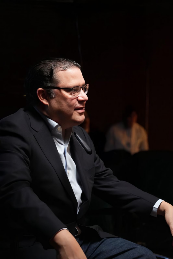 Eduardo Sanz Lovatón estrena su podcast «Yayo Pinto» con entrevista al “Big Papi” David Ortiz