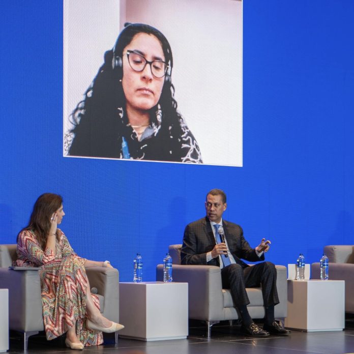 Presidente del INDOTEL aborda retos de inclusión digital durante Cumbre Regulatel en Colombia