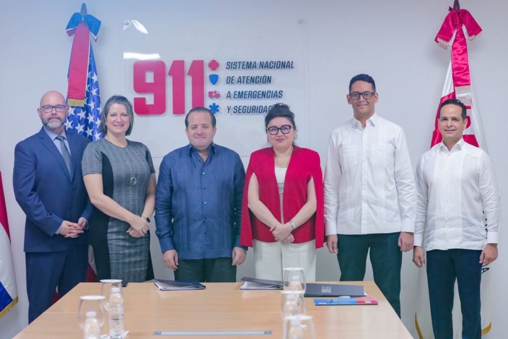 Embajada de EE. UU. y MINPRE firman Carta de Implementación para expansión del Sistema Nacional de Videovigilancia del 911