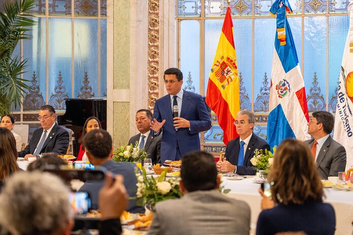 Dominicana gana el mejor stand de toda la feria en 2025