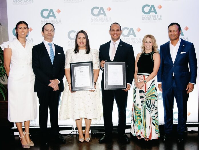 Cáceres & Asociados recibe certificación ISO 9001:2015.