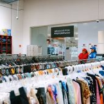 El trend de thrifting en Santo Domingo: Segunda mano es el nuevo brand-new
