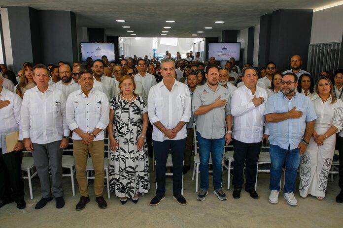 Presidente Abinader entrega Hospital Octavia Gautier de Vidal, que beneficiará a más de 60,000 habitantes de Jarabacoa y zonas aledañas