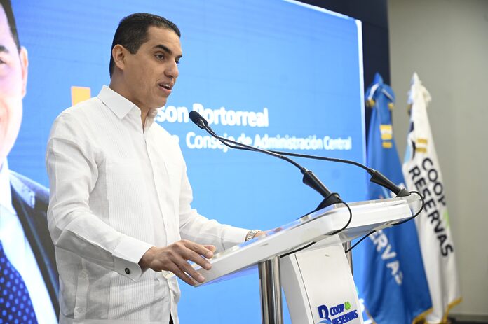 Presidente Abinader inaugura moderno edificio CoopReservas