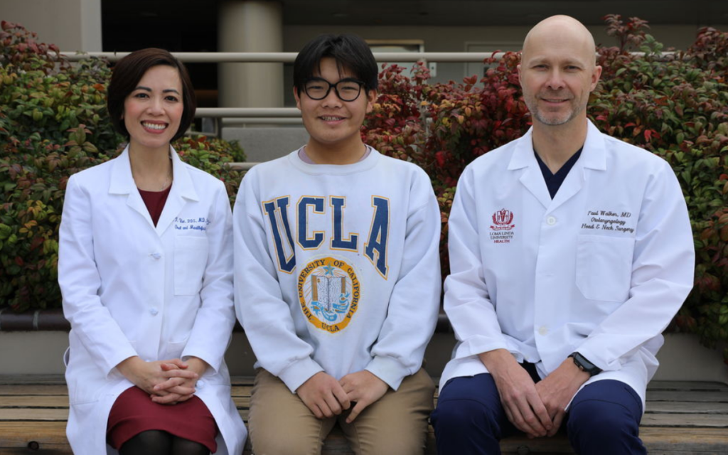 Joven de 16 años supera un tumor tras una maratónica cirugía facial