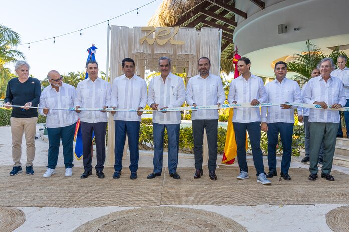 La inauguración del Hotel ZEL Punta Cana reúne al presidente de Meliá y a Rafael Nadal, cofundador de la marca hotelera ZEL, junto al presidente de la República, Luis Abinader, el ministro de Turismo, David Collado, y el Grupo Popular
