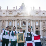 La Virgen de la Altagracia cruza la Puerta Santa en Roma y presencia el anuncio del nuevo Papa