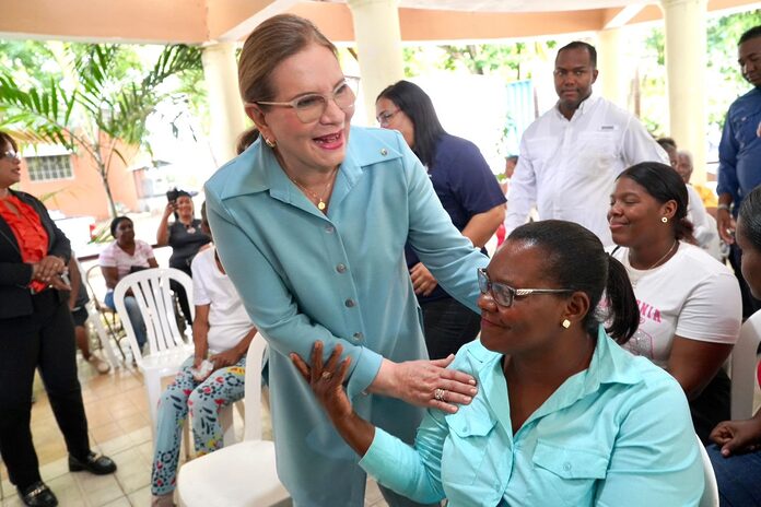 Plan Social impacta a más de 12 mil familias en San Cristóbal con Programa el Gobierno Contigo