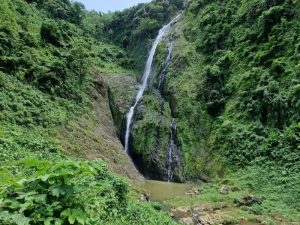 Destinos de río salto de la jalda