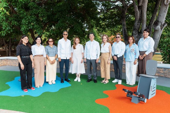 Banco Popular y la Alcaldía del Distrito Nacional colocan nuevas máquinas de ejercicio en el parque Mirador Sur