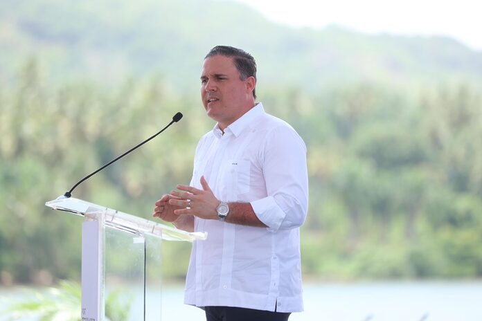 Presidente Abinader deja iniciados los trabajos del Puerto Turístico «Samaná Port.»
