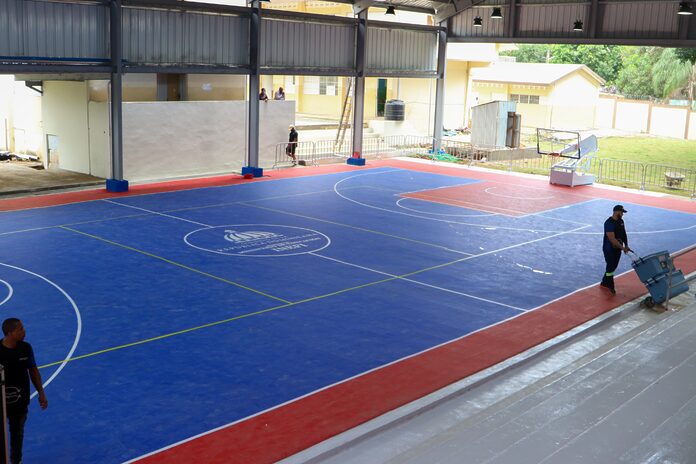 INEFI entrega moderno polideportivo techado en Yamasá y refuerza la revolución del deporte escolar en Monte Plata