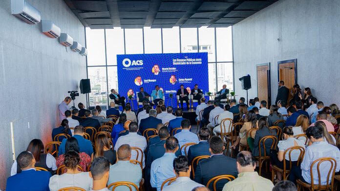 ACS realiza exitoso panel “Compras Públicas como Dinamizador de la Economía”