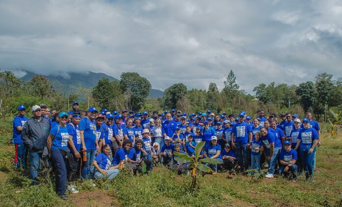 Planeta Azul y Fondo de Agua Santo Domingo reforestan zona de la cuenca del río Haina para fortalecer la seguridad hídrica