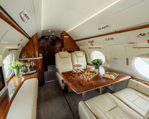Aviación privada panorama jets interior