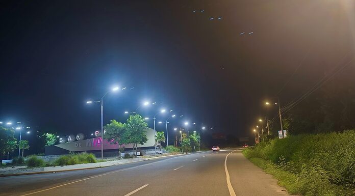 En primer semestre 2025, Edeeste puso en funcionamiento más de 15 mil luminarias