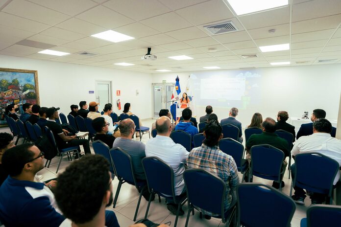 Banco Popular y MICM lanzan taller para desarrolladores de videojuegos