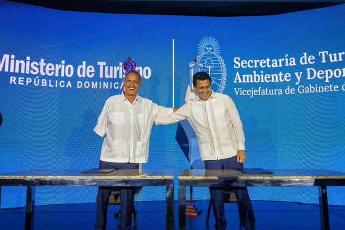 RD y Argentina firman acuerdo para fortalecer intercambio turistico