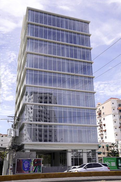 INDOTEL recibe edificio propio y pone fin a 24 años de pago de alquiler
