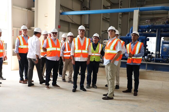 Presidente Abinader supervisa nueva planta Energas 4 que incorporará 130 MW al sistema eléctrico nacional