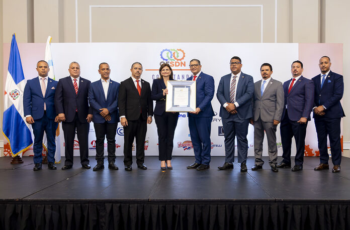 Vicepresidenta Raquel Peña y el CESDN unen fuerzas en “Conectando Empresarios 2025”.