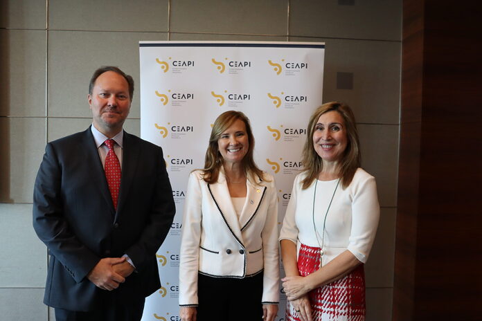 David Gutierrez Swanson, Gisela Sánchez y Núria Vilanova