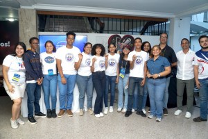 Estudiantes públicos arrasan en NASA Space Apps Challenge 2025