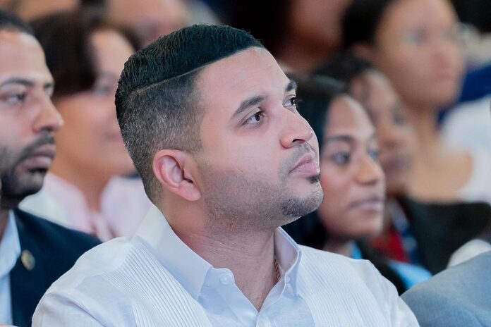 Gobierno dominicano convoca a jóvenes a integrarse a la “Tarjeta Joven” y presenta su portal de registro