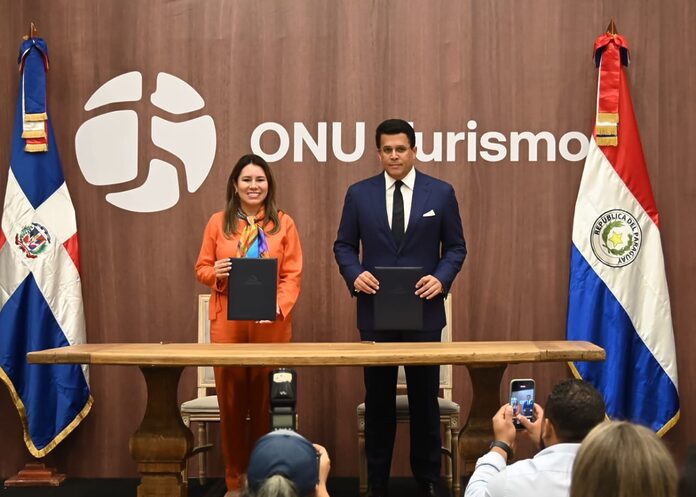 ONU Turismo Reconocen a David Collado como el mejor Ministro de Las Américas.