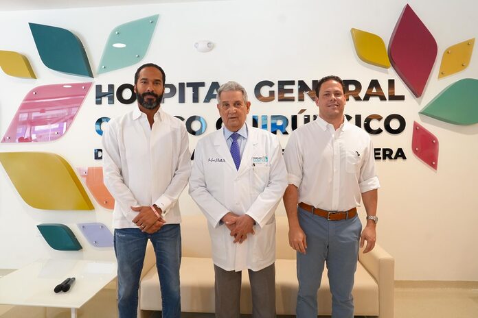 Ministro Bonilla realiza encuentro con “Amigos que Suman” en el Hospital Clínico-Quirúrgico Dr. José Joaquín Puello