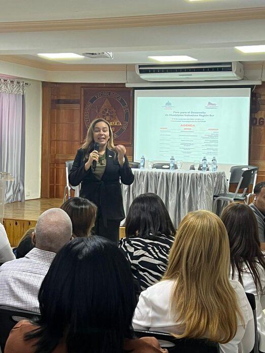 Foro promueve el desarrollo de municipios inclusivos en la Región Sur
