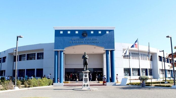 La Dirección General de Migración informa falla técnica en página del E-Ticket